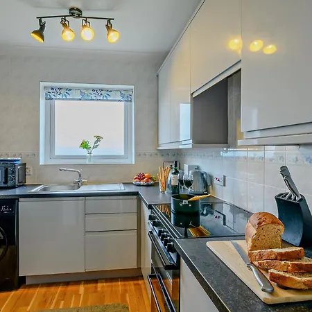 펜션 2 Bed In 91622 *