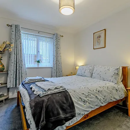 2 Bed In 91622 펜션 *